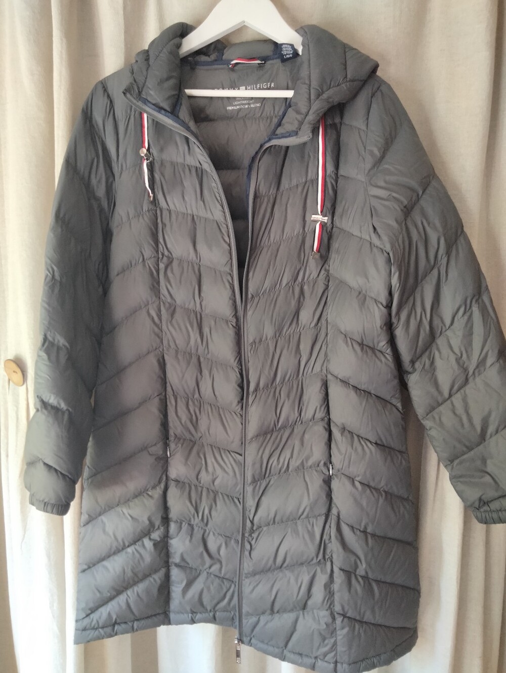 Tommy Hilfiger Gray Quilted Hooded Puffer Coat with Logo Trim